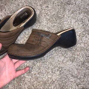 Bass Brown Leather Women’s Slip-on Clogs Size 8